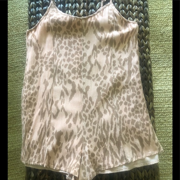 Amuse Society Wild For You romper - Picture 5 of 5